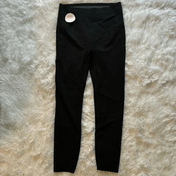 Spanx Every Wear Laser Wave 7/8 Leggings - Picture 2 of 8